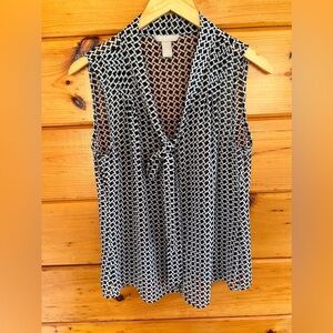 Banana Republic Sleeves Top With Cute golden Buttons M